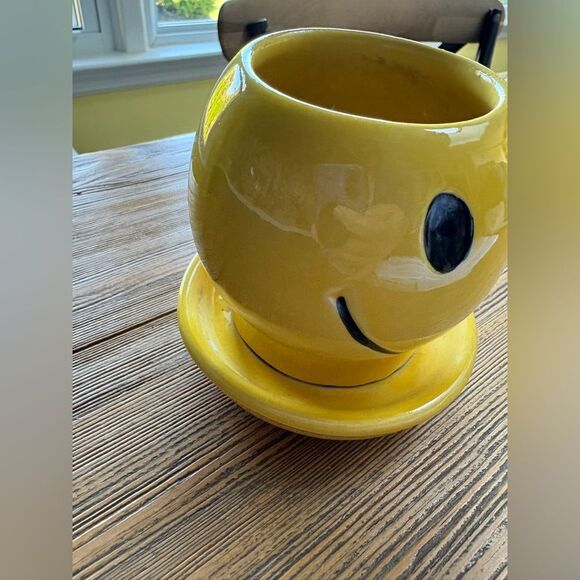 Mccoy 0386 Rare Vintage 1970’s Bright Yellow Smiley Ceramic Planter - Picture 7 of 15